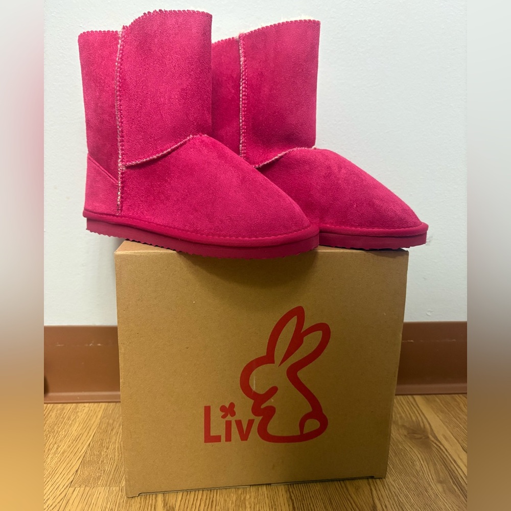 Liv Hot Pink Faux Suede Fleece Lines Kids Boots